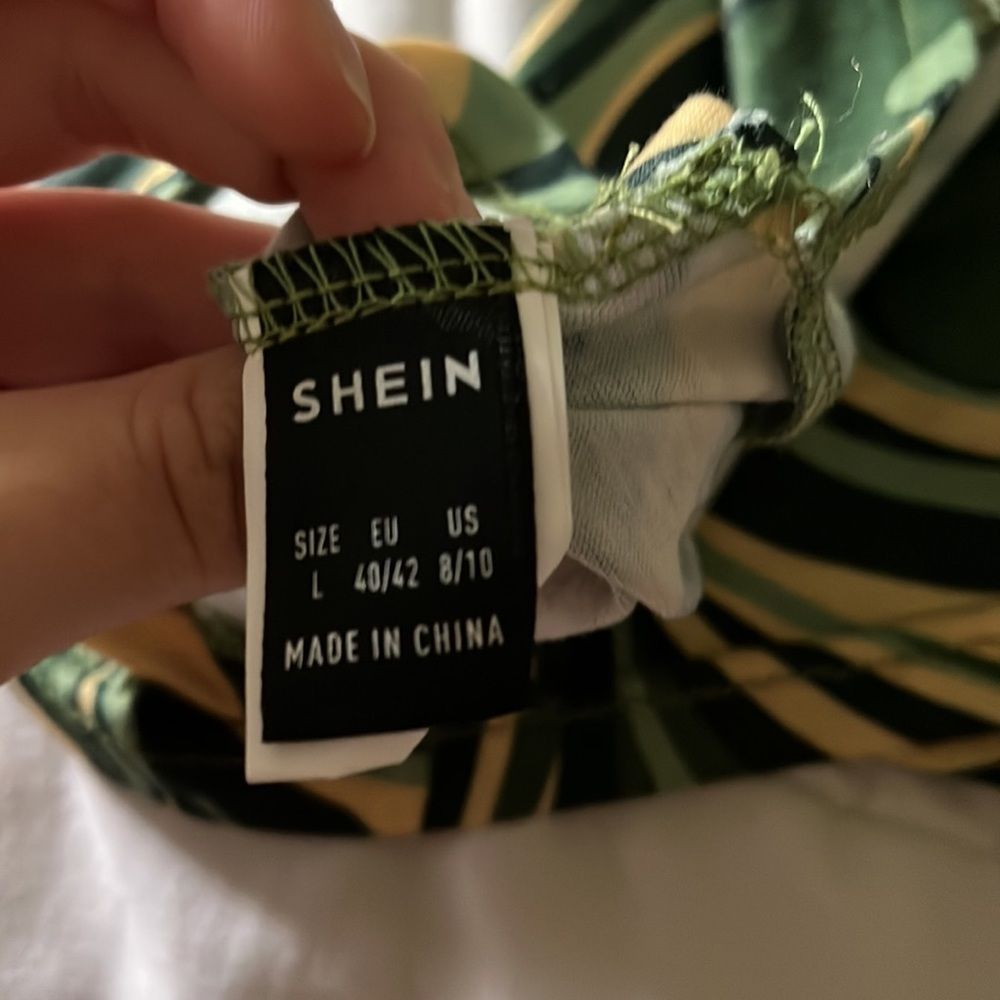 SHEIN Halter Top - Picture 4 of 4